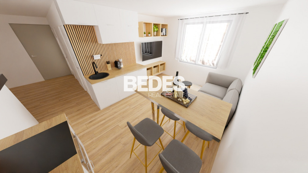 BEDES | 2-izbový byt, 53m2, loggia, pôvodný stav, Komárno